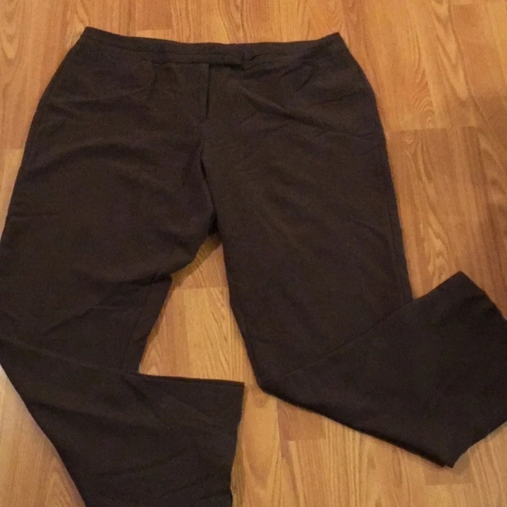 Ashley Stewart Brown Dress Pants size 18WT (D)